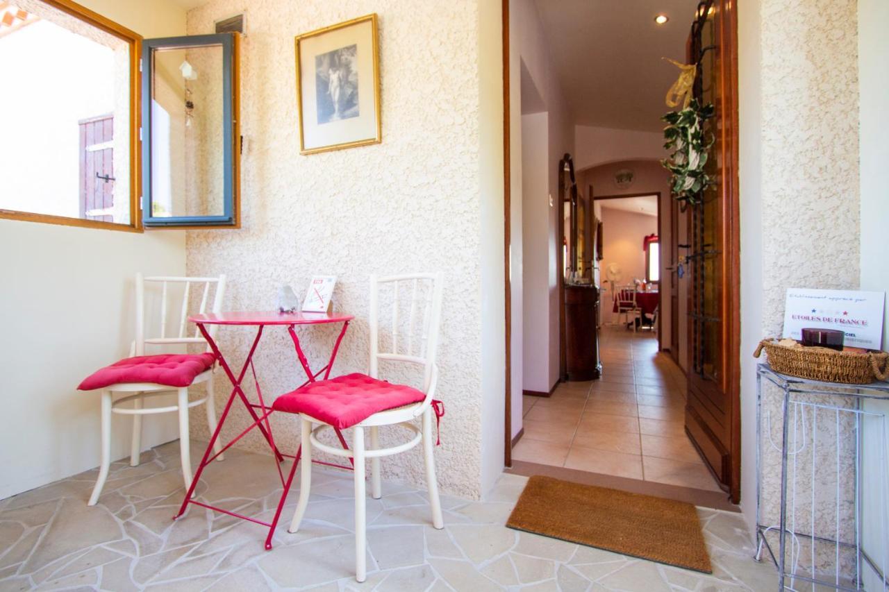 Mas A 4 Mains Bed & Breakfast Cesseras Bagian luar foto